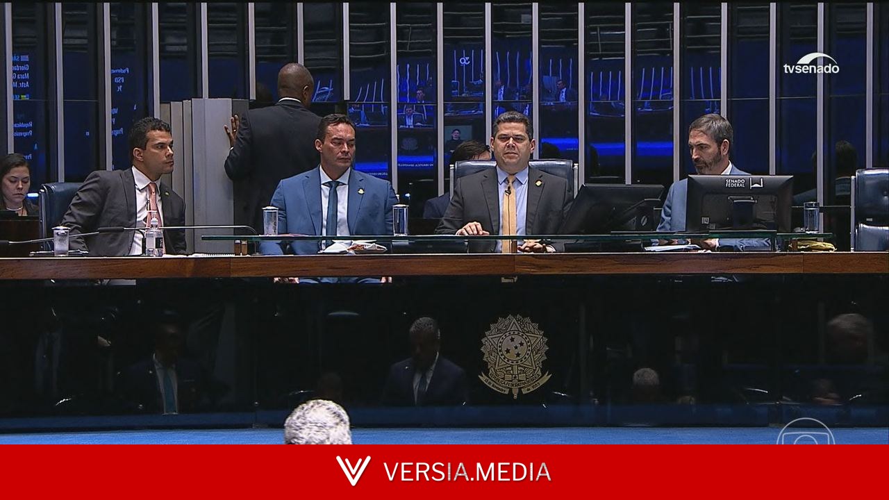 Aprovação de 'pauta-bomba' no Senado é criticada por Renan Santos: 'sabotagem com o próximo governo'