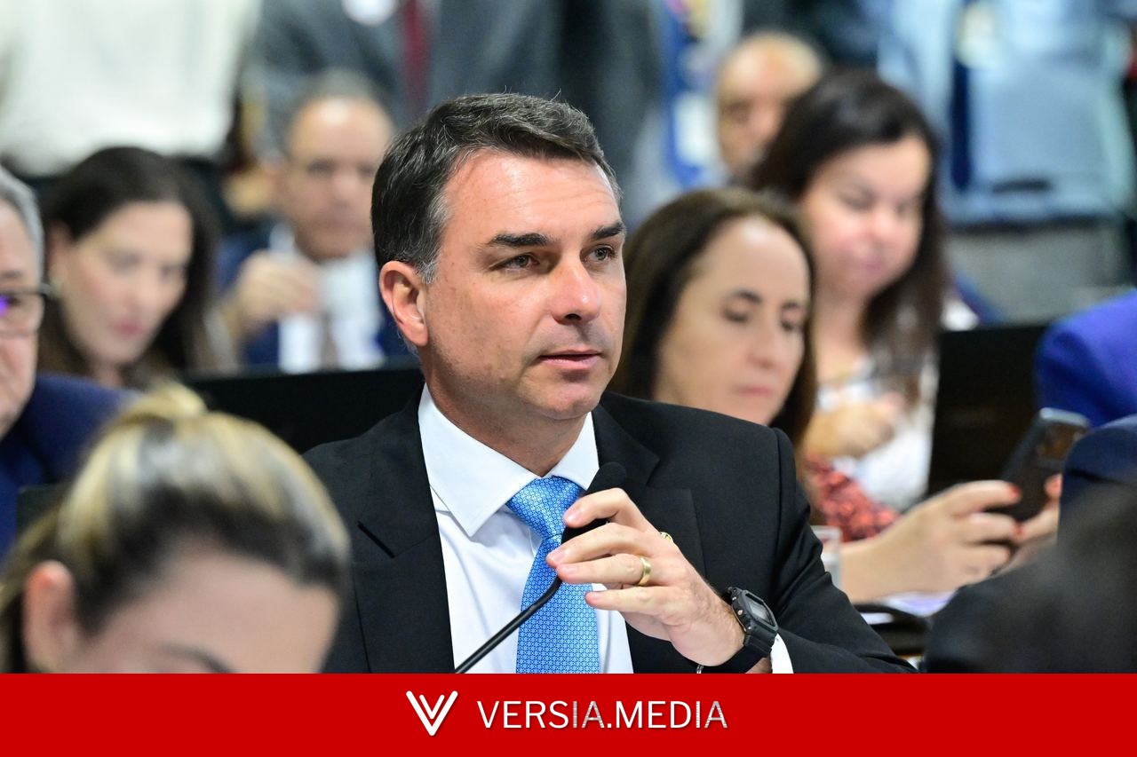 'Modo cercadinho' domina campanha de Flávio Bolsonaro