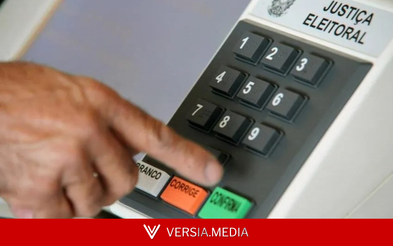 Com maiores bancadas no Congresso, PL de Flávio Bolsonaro triplica cota do Fundo Eleitoral em 4 anos