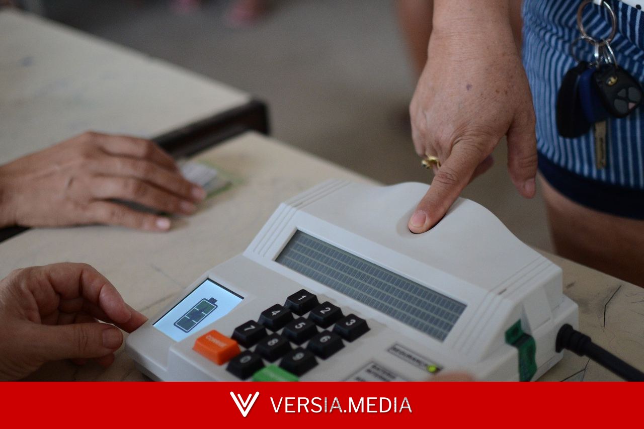 Datafolha: 44% dos eleitores brasileiros são identificados com a direita e 39%, com a esquerda
